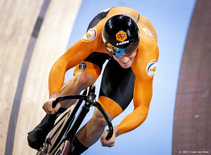 wereldkampioen ligtlee naar baanploeg beat cycling