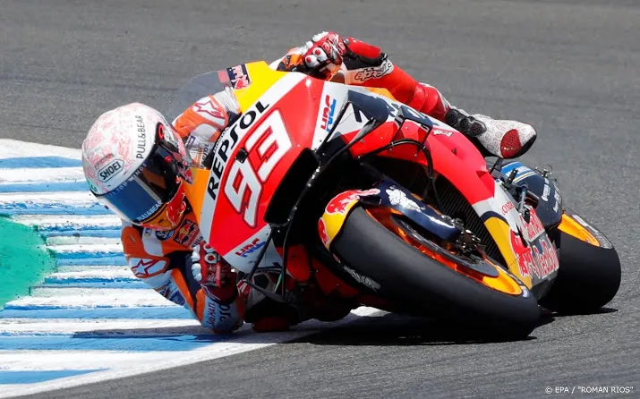 wereldkampioen marquez breekt bovenarm in eerste race motogp