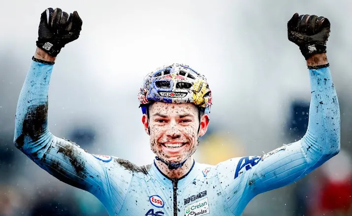 wereldkampioen van aert pakt eerste zege