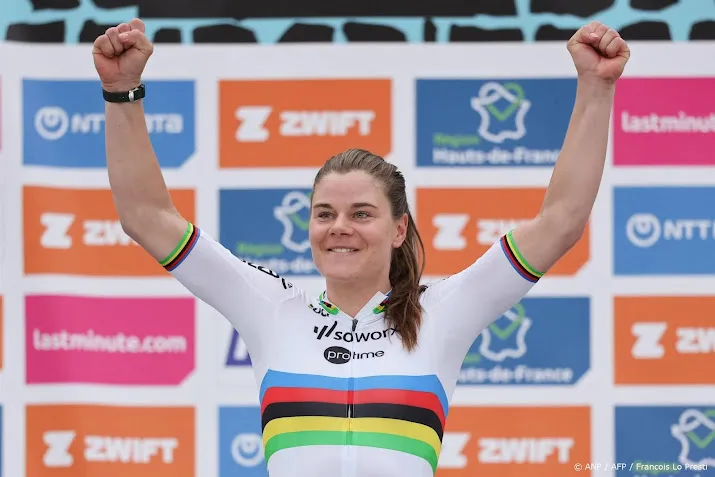 wereldkampioene kopecky rijdt giro deelname aan tour onzeker