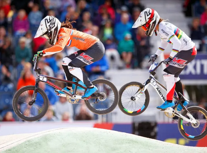 wereldkampioene smulders pakt ook ek titel bmx