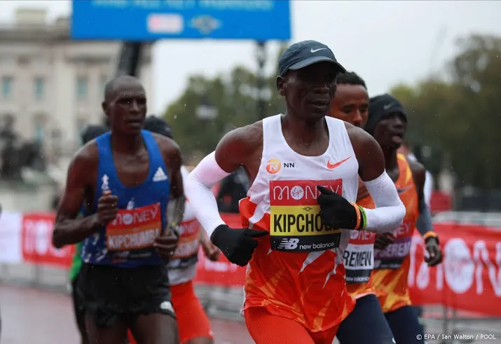 wereldrecordhouder kipchoge loopt in april marathon van hamburg