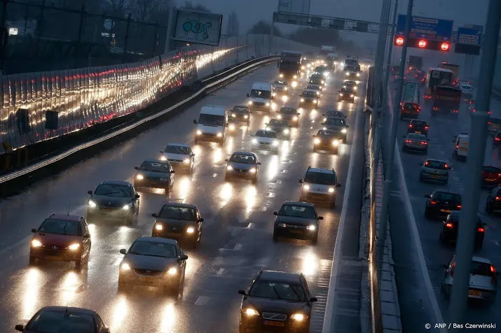 werkgever moet stoppen met vergoeden privekilometers personeel