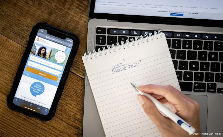 werkloosheid ook in april weer verder omlaag