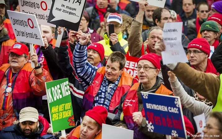 werknemers sociaalwerkbedrijven plannen massale staking