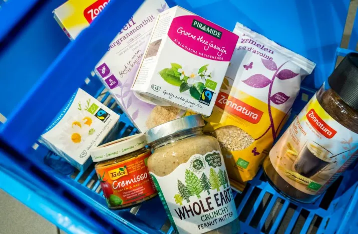 wessanen voorzichtiger na minder kwartaal
