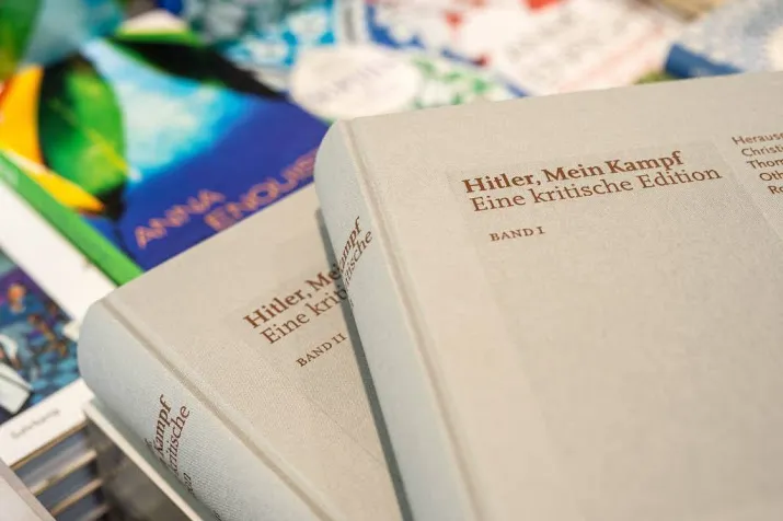 wetenschappelijke vertaling mein kampf klaar