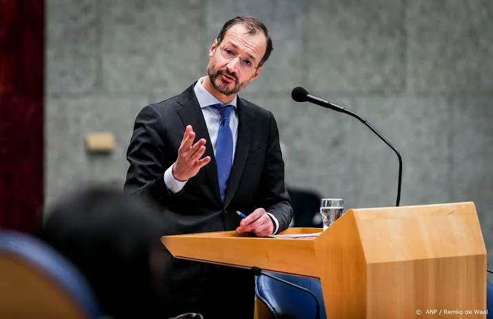 wiebes vindt parlementaire enquete logisch