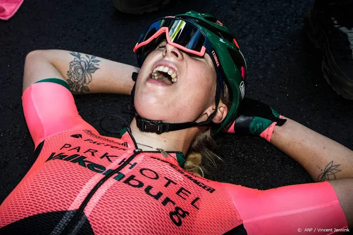 wiebes wint ride london diskwalificatie wild