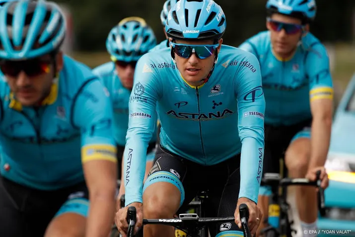 wielerploeg astana gaat niet in op dopinggeruchten