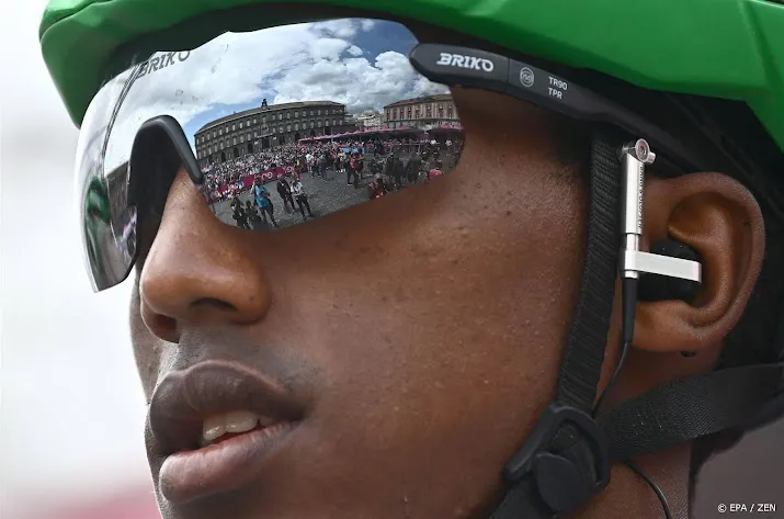 wielerploeg astana qazaqstan contracteert eritreeer mulubrhan