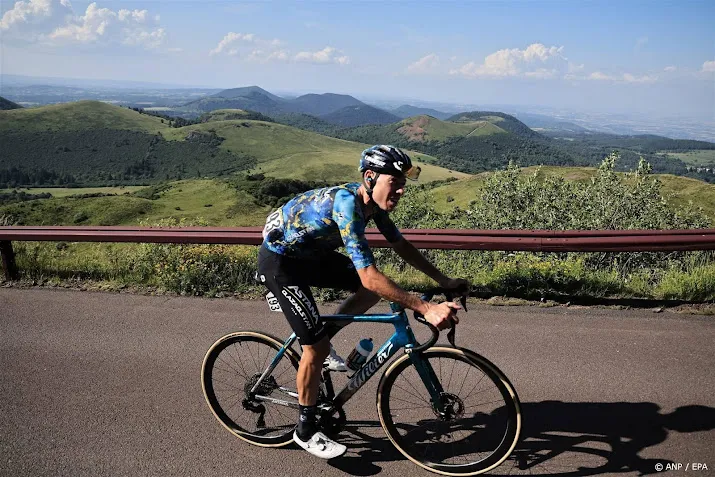 wielerploeg q36 5 pro cycling haalt ervaren de la cruz
