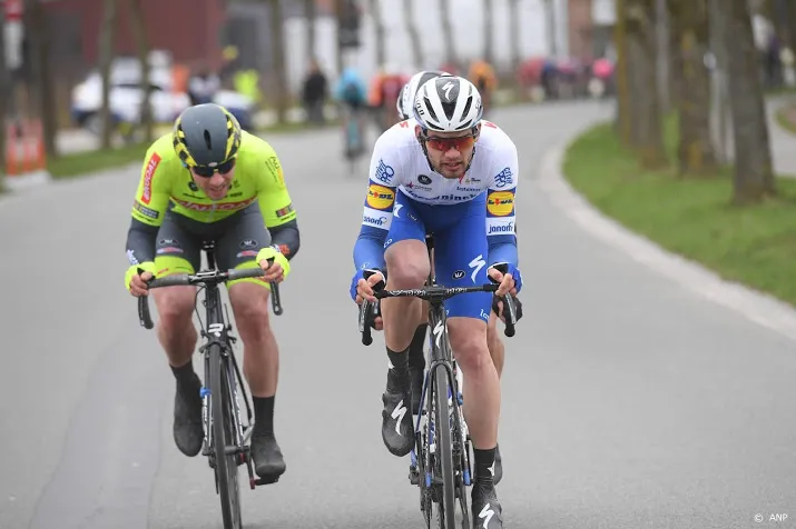 wielrenner asgreen wint na solo kuurne brussel kuurne