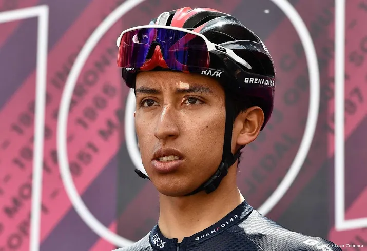 wielrenner bernal wint negende giro etappe en grijpt de leiding