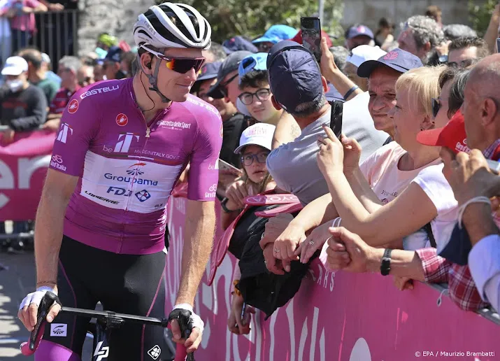 wielrenner demare wint 13e rit in giro ditalia