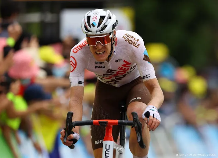 wielrenner godon wint brabantse pijl