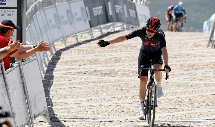 wielrenner hayter wint door val ontsierde sprint in ruta del sol