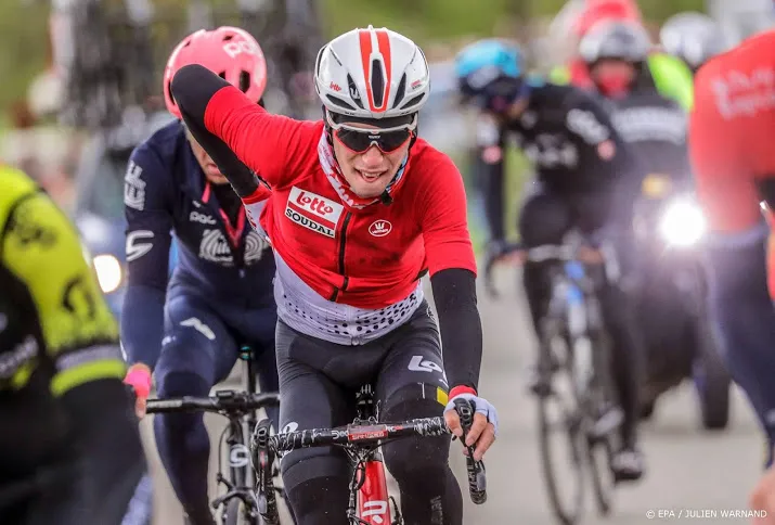 wielrenner lambrecht gereanimeerd na val