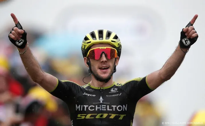 wielrenner simon yates wint vijfde rit van tirreno adriatico