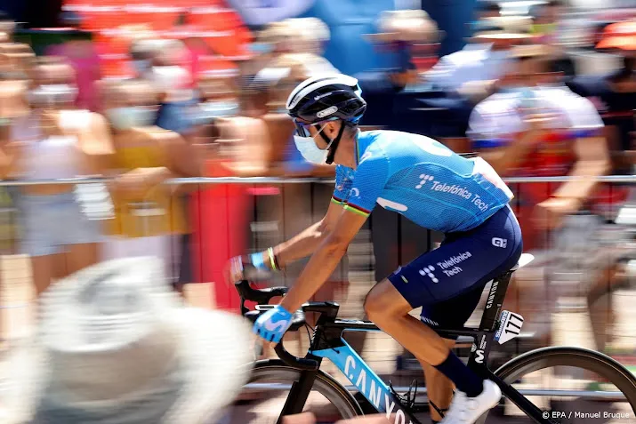 wielrenner valverde geeft na zware val op in ronde van spanje