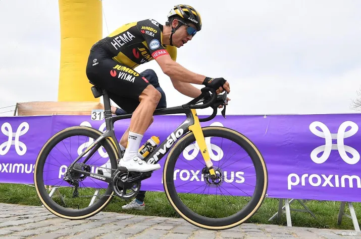 wielrenner van aert moet oude ploeg 662 000 euro boete betalen