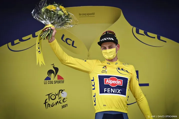 wielrenner van der poel wil giro en tour helemaal rijden