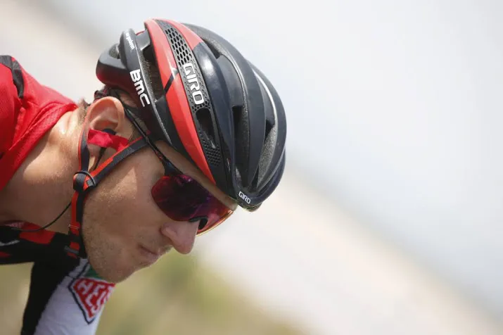 wielrenner van garderen loopt whiplash op