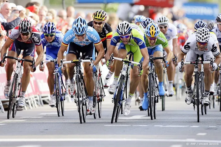 wielrenners volgend jaar naar barcelona voor start vuelta