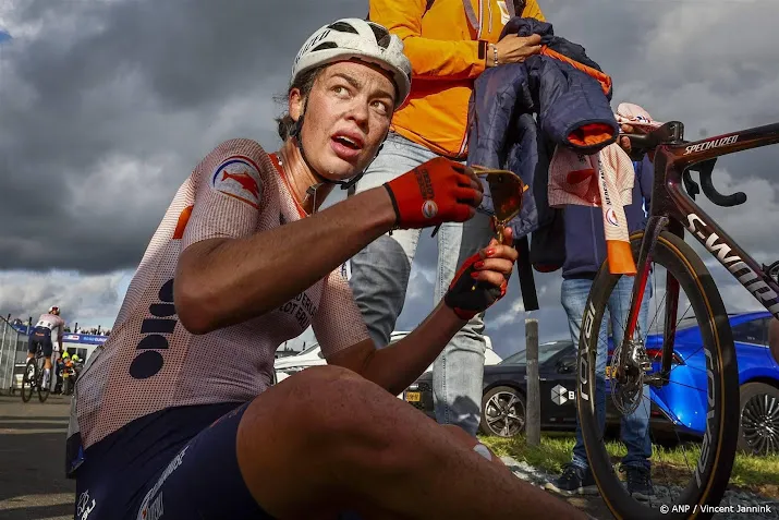 wielrenster bredewold wint eerste rit van ronde van baskenland