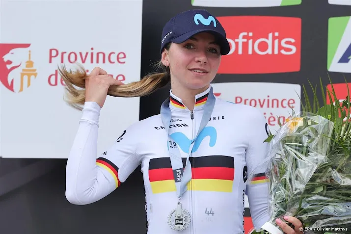 wielrenster lippert wint tweede etappe tour de france femmes