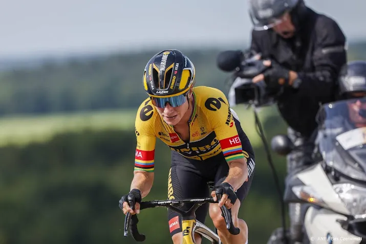 wielrenster vos wint eerste etappe in ronde van scandinavie