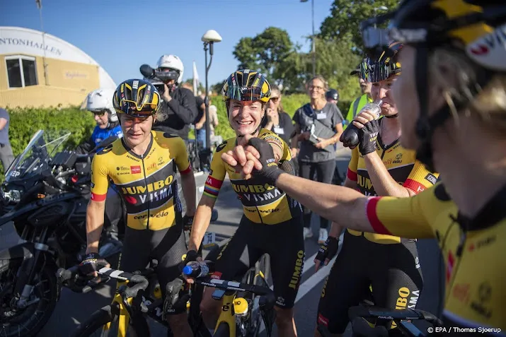 wielrensters jumbo visma openen vuelta met winst ploegentijdrit