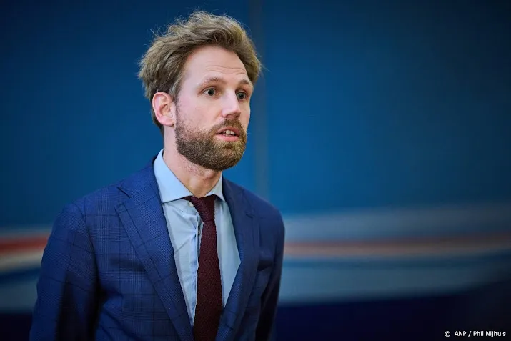 wiersma bestuurder scholen persoonlijk onderwijs moet opstappen