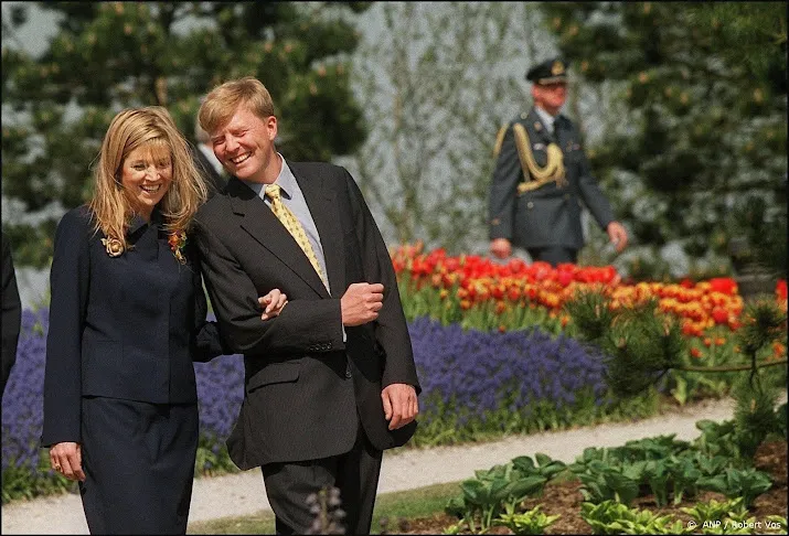 willem alexander dreigde troon op te geven in aanloop huwelijk