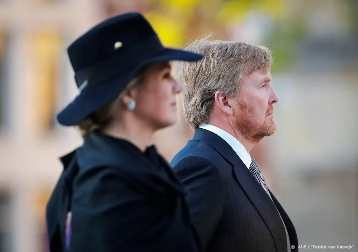 willem alexander het voelt vreemd op bijna lege dam
