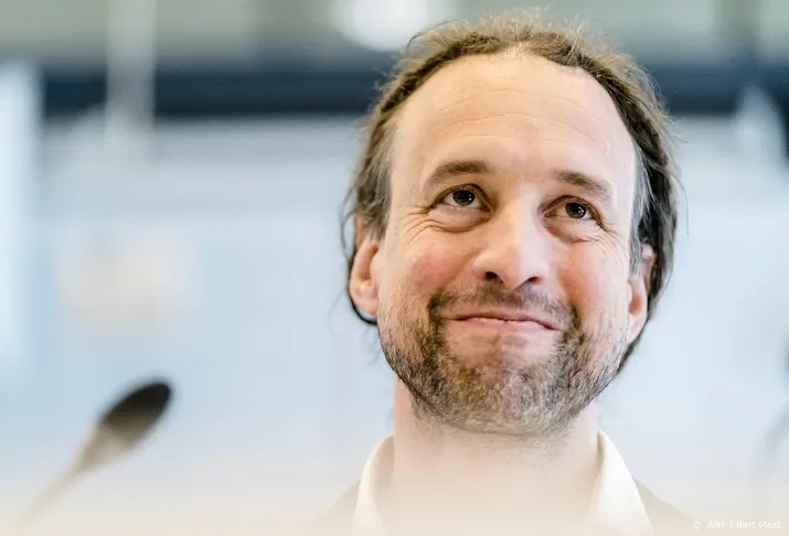 willem engel dinsdag vrijgelaten mag weer op social media