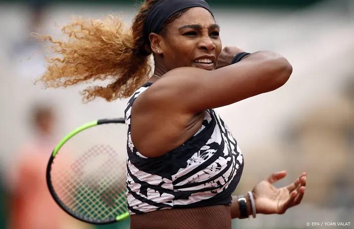 williams herstelt zich en wint in drie sets