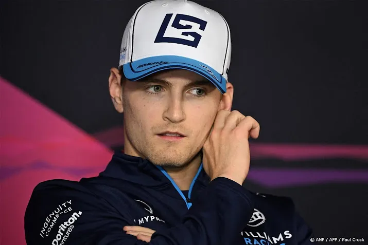 williams zet sargeant opzij en geeft zijn auto aan albon