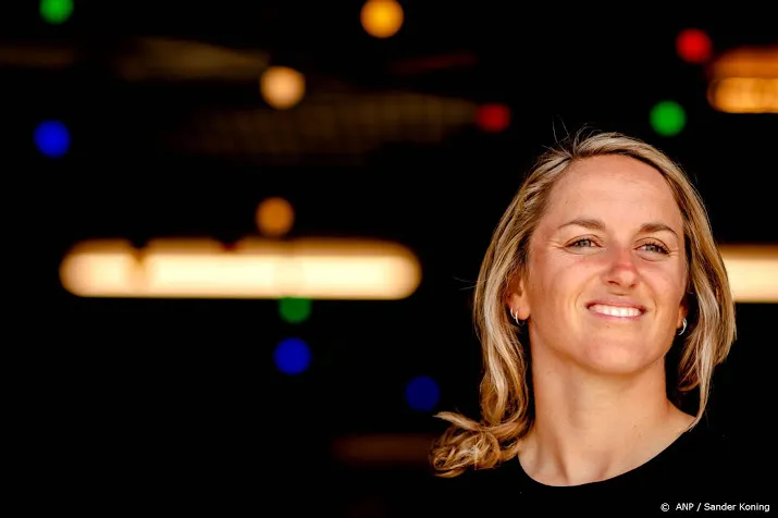 windsurfster de geus start hoopvol bij ek badloe begint stroef