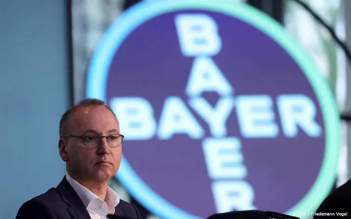 winst chemiebedrijf bayer omhoog door duurdere onkruidbestrijding