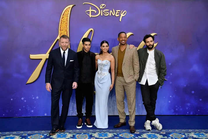 winst disney valt tegen ondanks kaskrakers