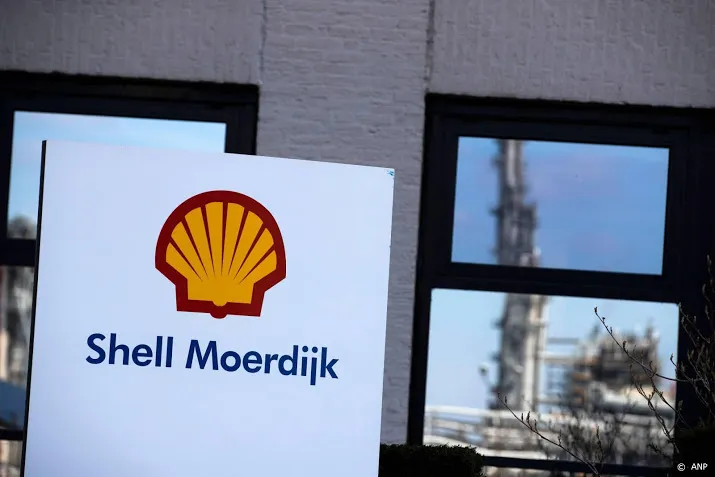 winst shell onder druk door olieprijzen en crisis