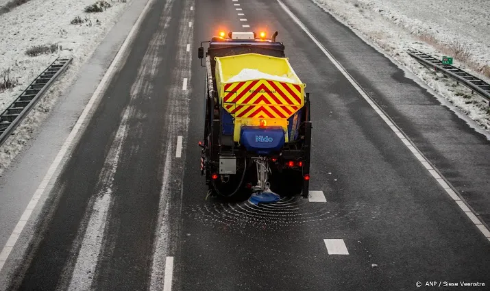 winterweer rijkswaterstaat strooit 11 miljoen kilo zout