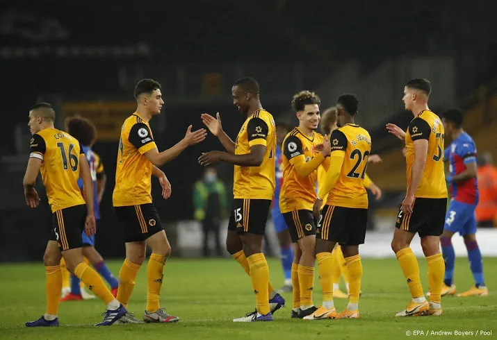 wolves naast everton en liverpool na zege op crystal palace