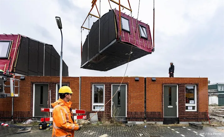 woningbouwers optoppen gebouwen geen oplossing voor woningtekort