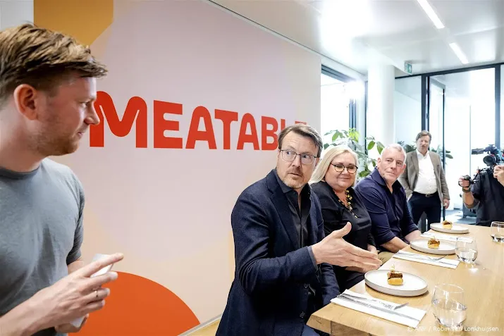 worst uit het lab valt in de smaak bij eerste proeverij in europa