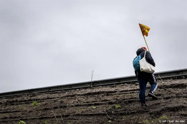 xr alle bij a10 aangehouden demonstranten vrijgelaten