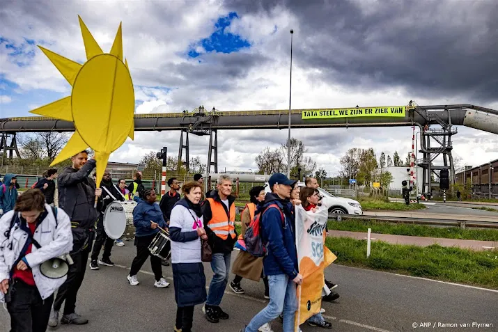 xr houdt lawaaiprotest in haarlem kondigt nieuwe wegblokkade aan