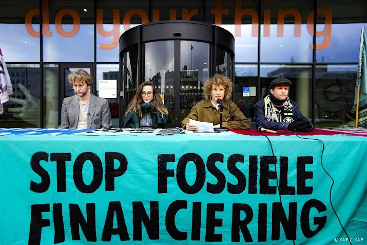 xr wil klimaatprotest tegen ing op ring amsterdam voortzetten