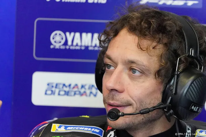 yamaha roept geen vervanger op voor besmette motorcoureur rossi